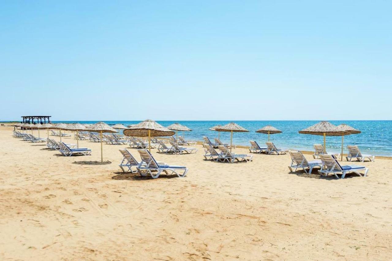 Deluxe Seaside Apartman Trikomo